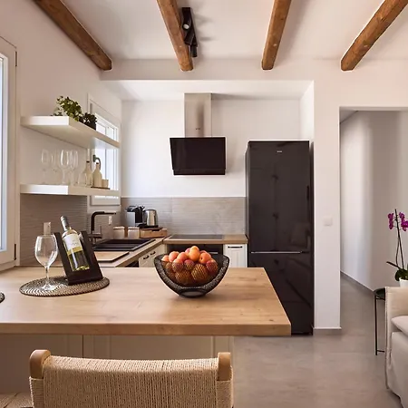 Eleni House Вилла *
