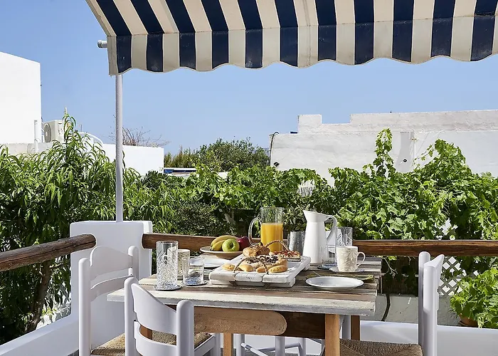 Eleni House Pollonia