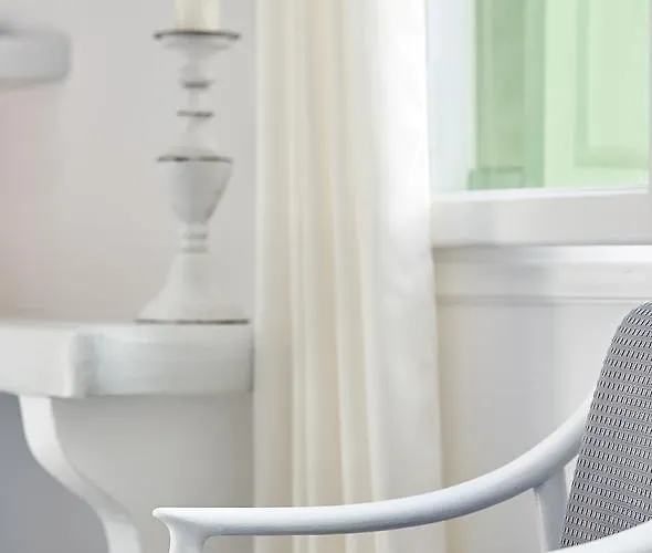 Eleni House * Pollonia