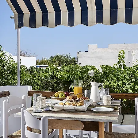 Eleni House Pollonia